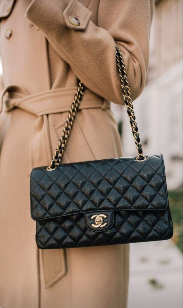 The Ultimate Guide to Trendy Handbags in 2025 IMG 20250822 123518 611x1024